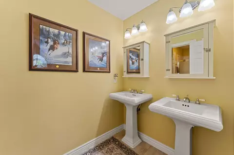 Bath - 1601 S 2500 E, New Harmony, UT 84757 photo 6 of 7