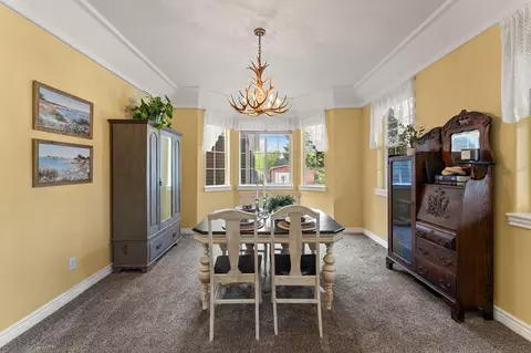 Dining - 1601 S 2500 E, New Harmony, UT 84757 photo 1 of 3