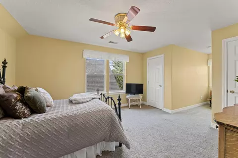 Bedroom - 1601 S 2500 E, New Harmony, UT 84757 photo 4 of 6