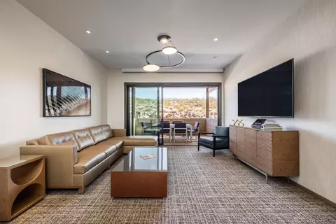 1550 E Black Desert Dr # 83127, Ivins, UT 84738
