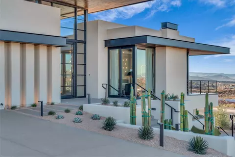 Exterior - 63 E Colima Rd, Washington, UT 84780 photo 12 of 16