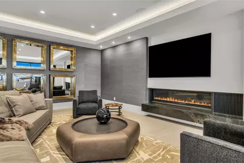 Living - 63 E Colima Rd, Washington, UT 84780 photo 10 of 12