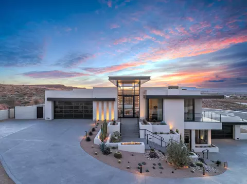 Exterior - 63 E Colima Rd, Washington, UT 84780 photo 13 of 16