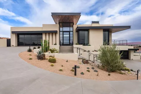 Exterior - 63 E Colima Rd, Washington, UT 84780 photo 14 of 16
