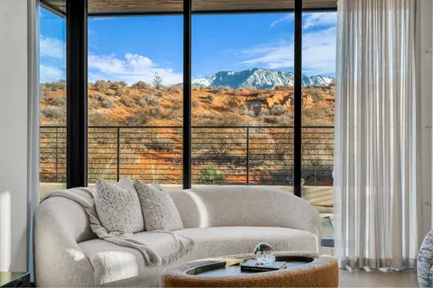 Living - 63 E Colima Rd, Washington, UT 84780 photo 12 of 12