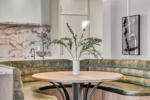 Dining - 63 E Colima Rd, Washington, UT 84780 photo 3 of 4