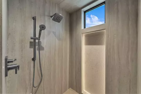 Bath - 63 E Colima Rd, Washington, UT 84780 photo 8 of 12