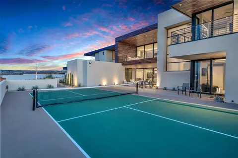 Exterior - 63 E Colima Rd, Washington, UT 84780 photo 7 of 16