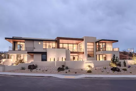 Exterior - 63 E Colima Rd, Washington, UT 84780 photo 5 of 16