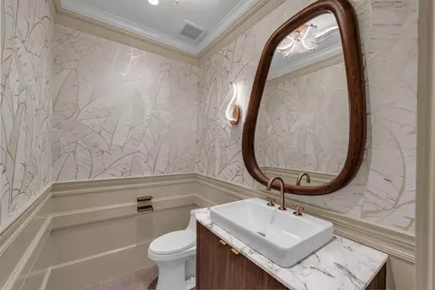 Bath - 63 E Colima Rd, Washington, UT 84780 photo 6 of 12