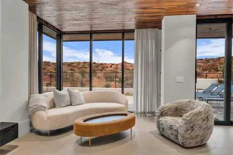 Living - 63 E Colima Rd, Washington, UT 84780 photo 7 of 12