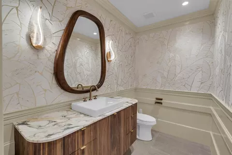 Bath - 63 E Colima Rd, Washington, UT 84780 photo 9 of 12