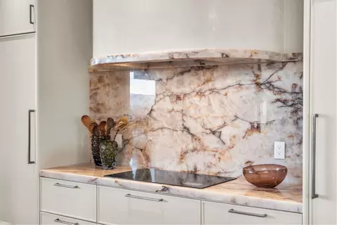 Kitchen - 63 E Colima Rd, Washington, UT 84780 photo 4 of 11