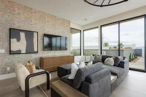 Living - 92 E Colima Rd, Washington, UT 84780 photo 2 of 3