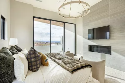 Bedroom - 92 E Colima Rd, Washington, UT 84780 photo 1 of 4