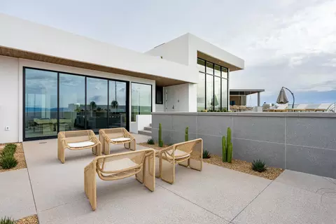 Exterior - 92 E Colima Rd, Washington, UT 84780 photo 2 of 4