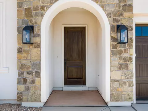 Entry Way - 2292 E Arena Roja Dr, Washington, UT 84780 photo 1 of 3