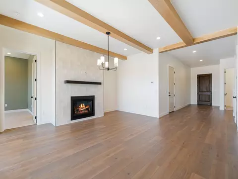 Living - 2292 E Arena Roja Dr, Washington, UT 84780 photo 2 of 3