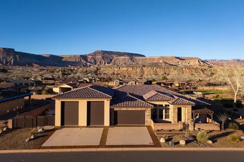 470 Entrada Dr, Virgin, UT 84779