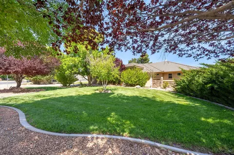 1112 W Sapphire Dr, Saint George, UT 84770