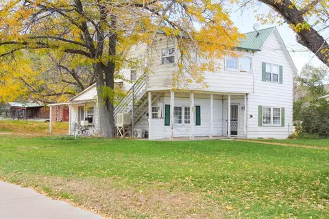 50 S Red Rock Dr, Cannonville, UT 84718