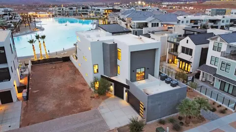 772 W Akoya Pearl St, Saint George, UT 84790