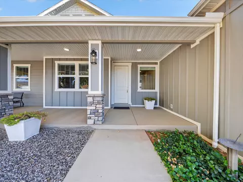 Exterior - 401 S 3430 E, New Harmony, UT 84757 photo 4 of 5