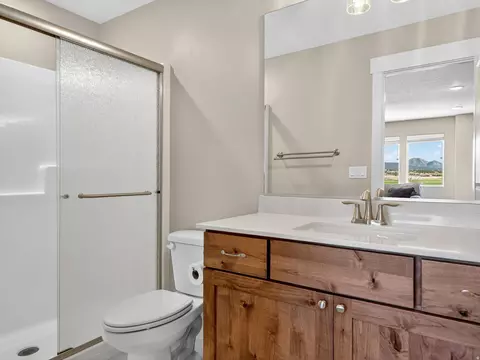 Bath - 401 S 3430 E, New Harmony, UT 84757 photo 3 of 3