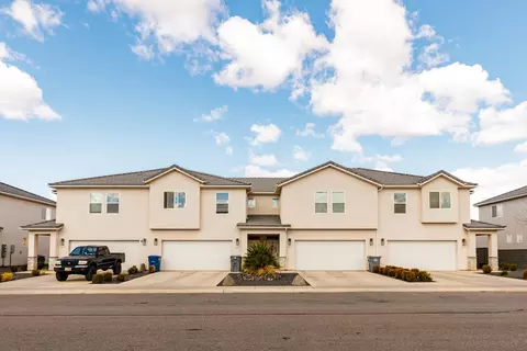 519 E Steeplechase Rd, Washington, UT 84780