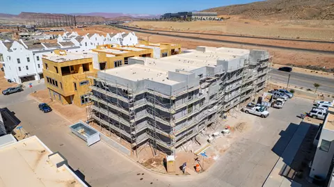 696 W High Tide Pl #135, Saint George, UT 84790