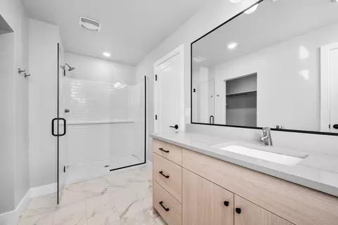 Bath - 3995 E Fossil Way #95, Washington, UT 84780 photo 3 of 5