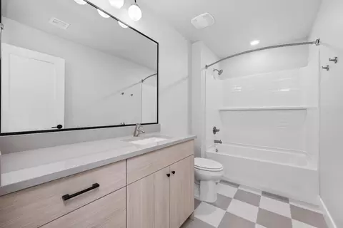 Bath - 3995 E Fossil Way #95, Washington, UT 84780 photo 4 of 5
