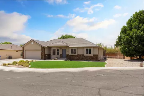 267 N 250 W, La Verkin, UT 84745