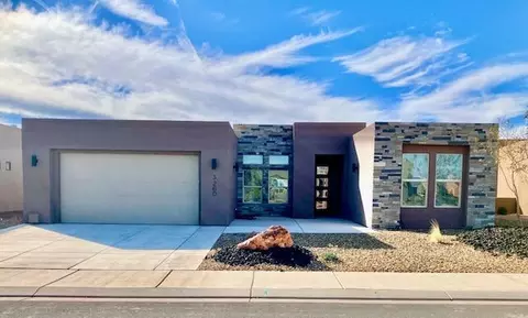 3260 S Retreat Dr, Hurricane, UT 84737