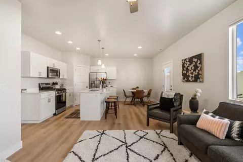 4118 S Baywood Dr, Washington, UT 84780