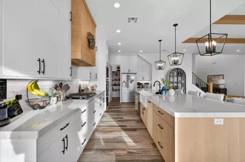 Kitchen - 4204 S 960 E, Washington, UT 84780 photo 4 of 7