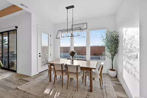 Dining - 4204 S 960 E, Washington, UT 84780 photo 1 of 2