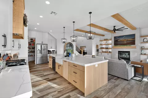 Kitchen - 4204 S 960 E, Washington, UT 84780 photo 5 of 7