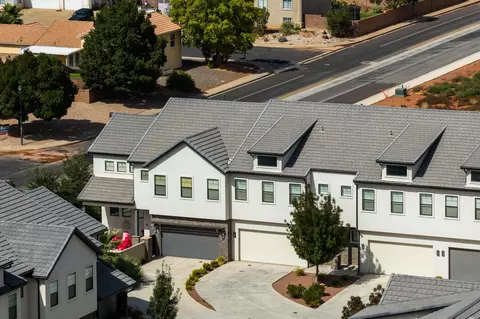 2600 Ocotillo Way #34 & 35, Santa Clara, UT 84765