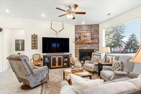 Living - 357 E Main St, Enterprise, UT 84725 photo 5 of 5