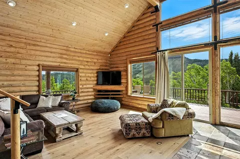 Living - 433 W Eagles Roost St, Brian Head, UT 84719 photo 2 of 5