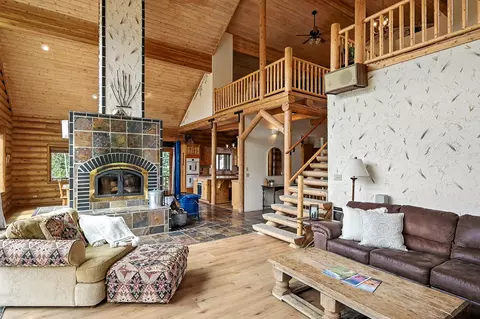 Living - 433 W Eagles Roost St, Brian Head, UT 84719 photo 3 of 5