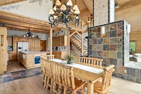 Dining - 433 W Eagles Roost St, Brian Head, UT 84719 photo 3 of 4