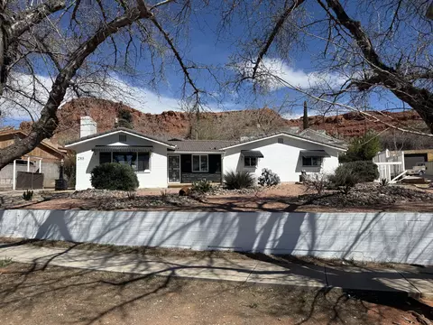 288 Diagonal St, Saint George, UT 84770
