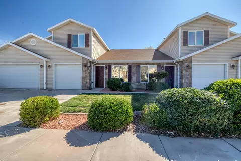 975 W 200 S, Hurricane, UT 84737