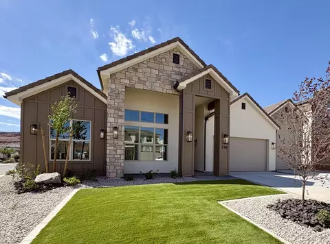 730 Taylor Creek Dr, Washington, UT 84780