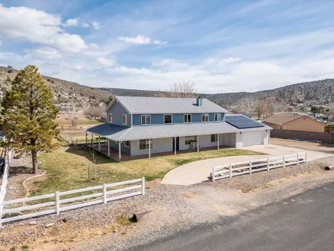 7998 N Sapphire Dr, Saint George, UT 84770