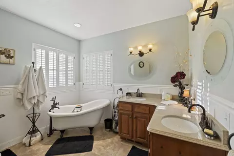 Bath - 1780 Eagle Ridge Cir, Hatch, UT 84735 photo 1 of 5