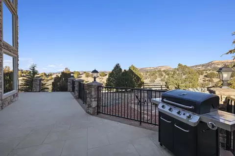Exterior - 1780 Eagle Ridge Cir, Hatch, UT 84735 photo 14 of 27