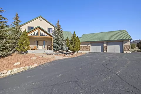 Exterior - 1780 Eagle Ridge Cir, Hatch, UT 84735 photo 4 of 27